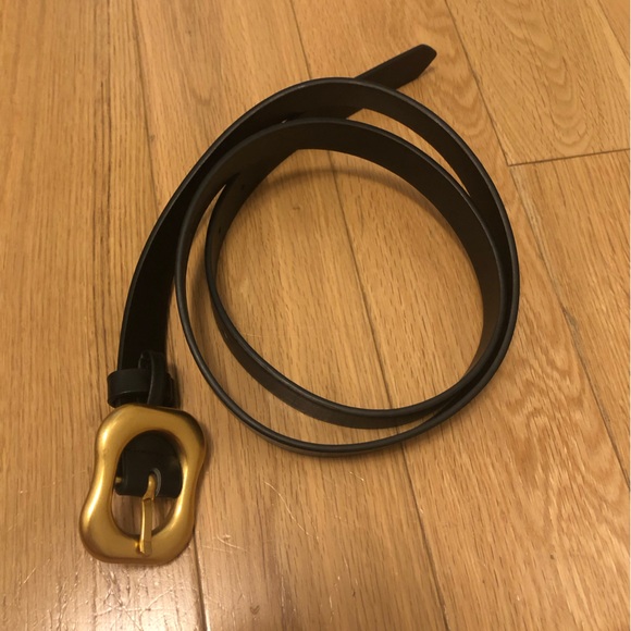 H&M Belt - Picture 1 of 2